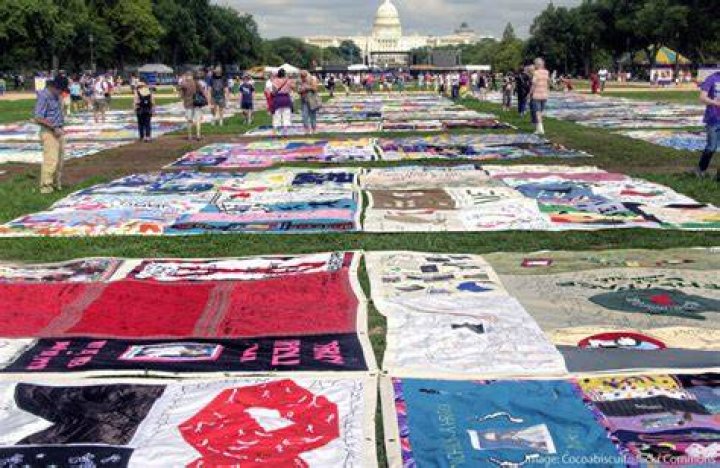 AIDS Quilt The Story of a Memorial to Show 'People Were Dying'