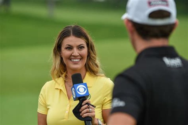 Amanda Balionis [2021 Aktualizacja] Career, Boyfriend & Net Worth bend