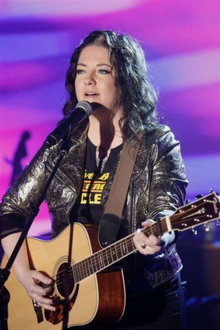 ASHLEY MCBRYDE Performs A Little Dive Bar in Dahlonega at Jimmy Kimmel