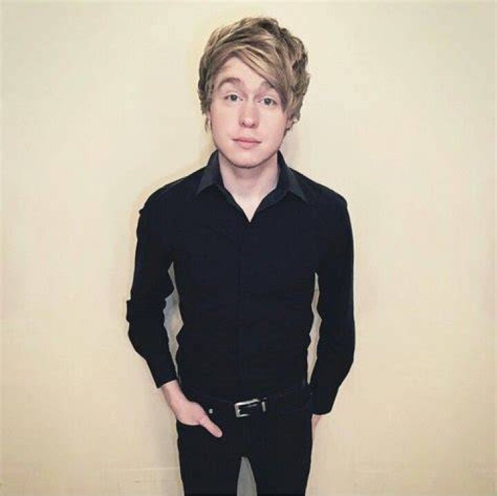 Austin Jones Austin jones, Women, Fashion
