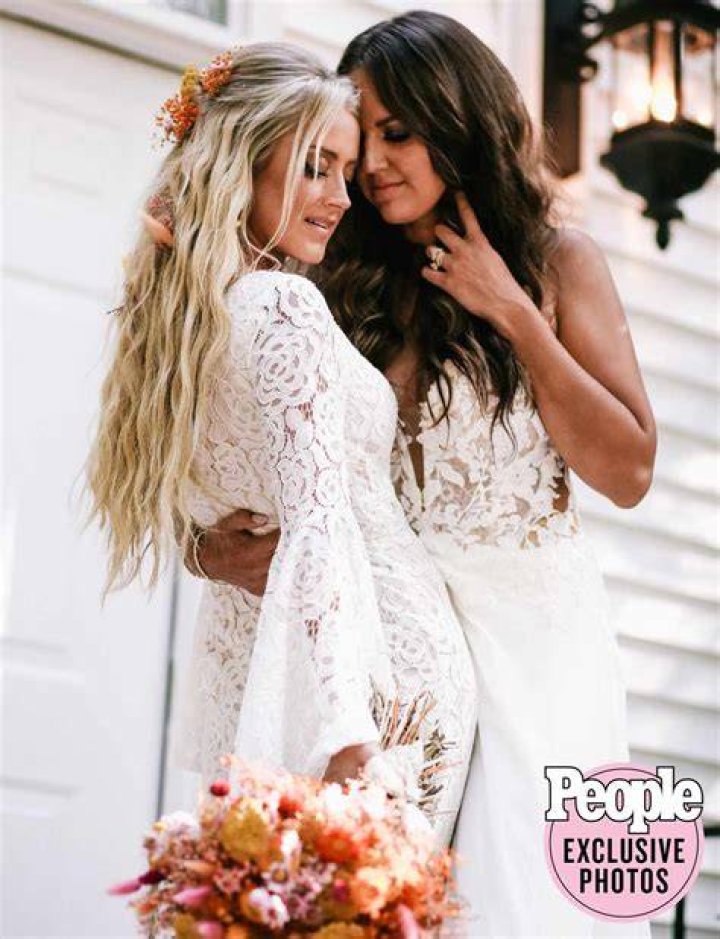 Brooke Eden Wrote Her Wedding Song + It's a Weeper