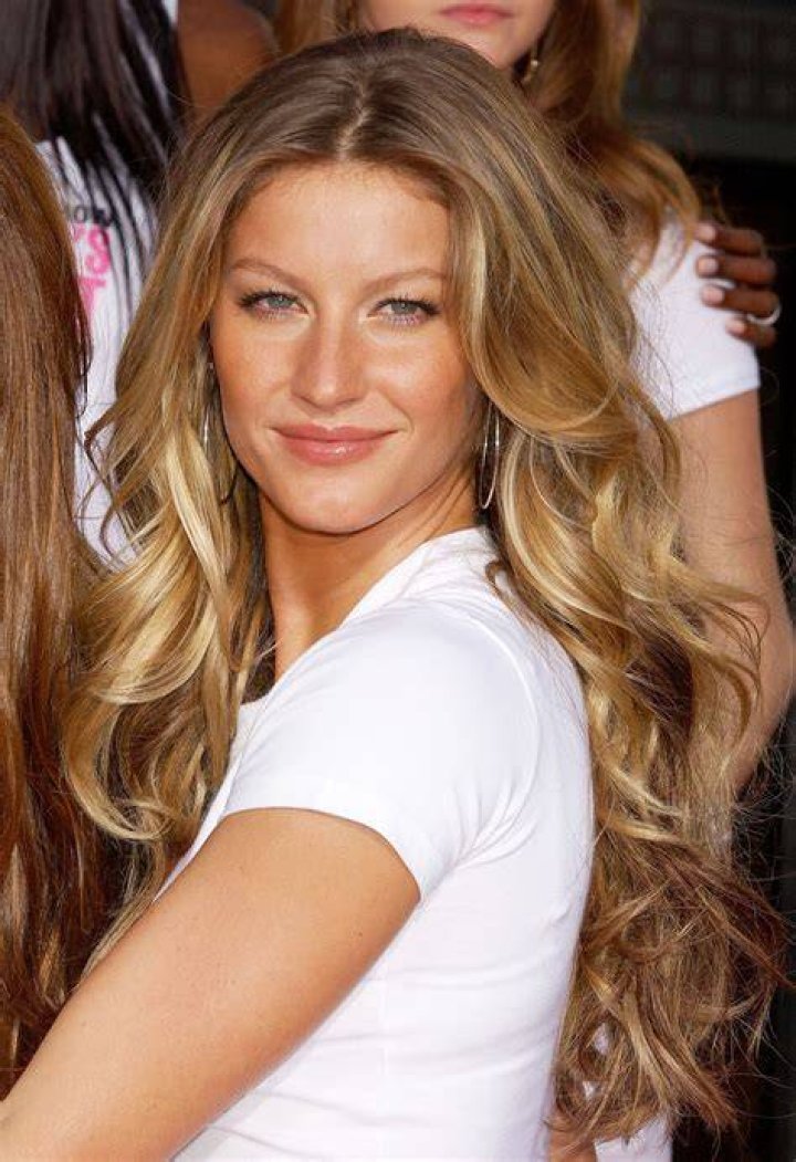Hair Gisele hair, Gisele bundchen hair, Honey blonde hair