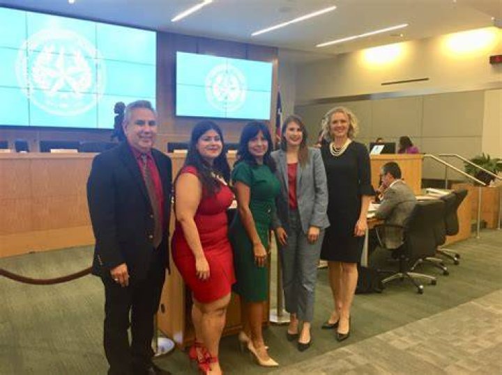 Houston School Board Elects Diana D&aacute;vila As President Houston Public