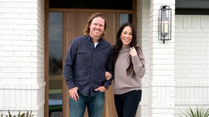 Joanna Gaines + Latest Fixer Upper House The Castle 2/2 CuterTudor