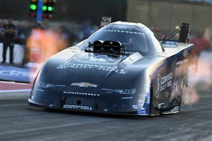 John Force qualifies No. 1, closes in on No. 1 qualifying record