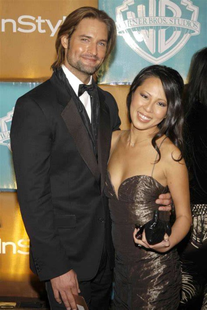 Josh Holloway, Wife, Bomber Jacket, Leather Jacket, Actors, Jackets