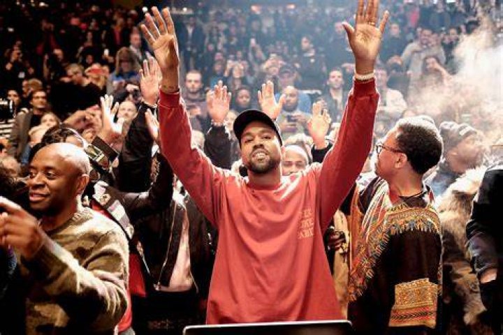 Kanye West's Height Does the Rapper's Stature Surprise You? Sarkari