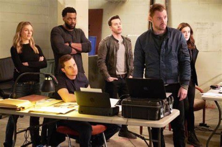&lsquo;Chicago P.D.&rsquo; Cast Gets Choked Up Over Olinsky&rsquo;s Death Watch