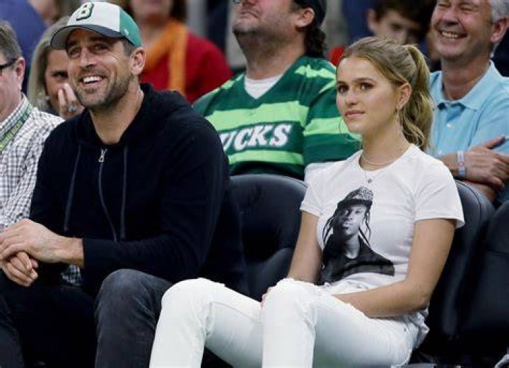 Mallory Edens sends Aaron Rodgers a message of support Is she his