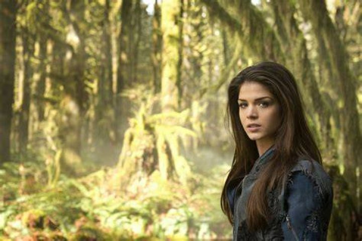 Marie Avgeropoulos 'The 100' Press line at ComicCon International in