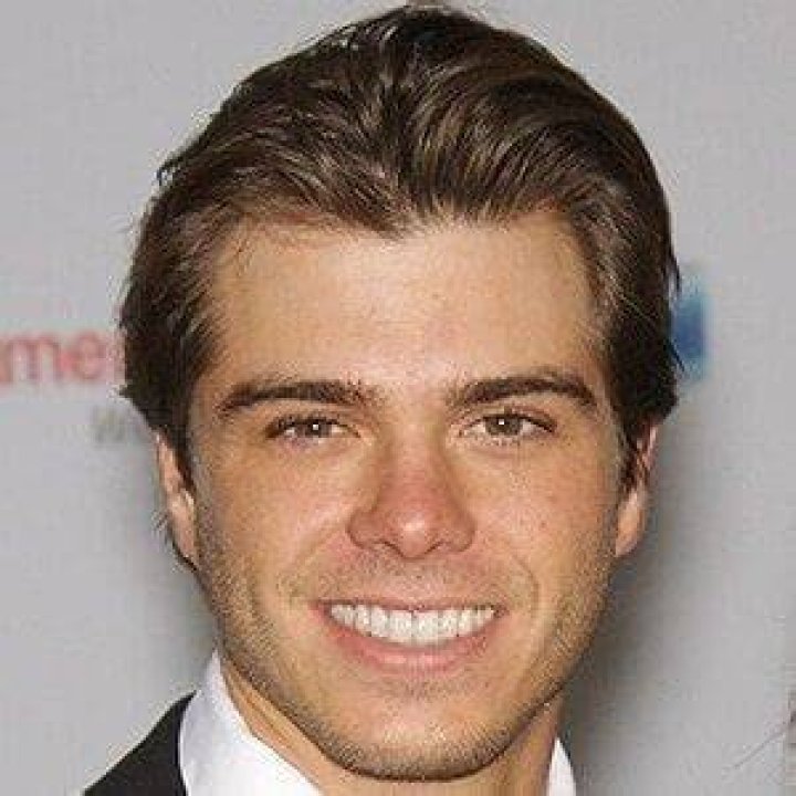 Matthew Lawrence Bio, Age, Family, Relationship, Career
