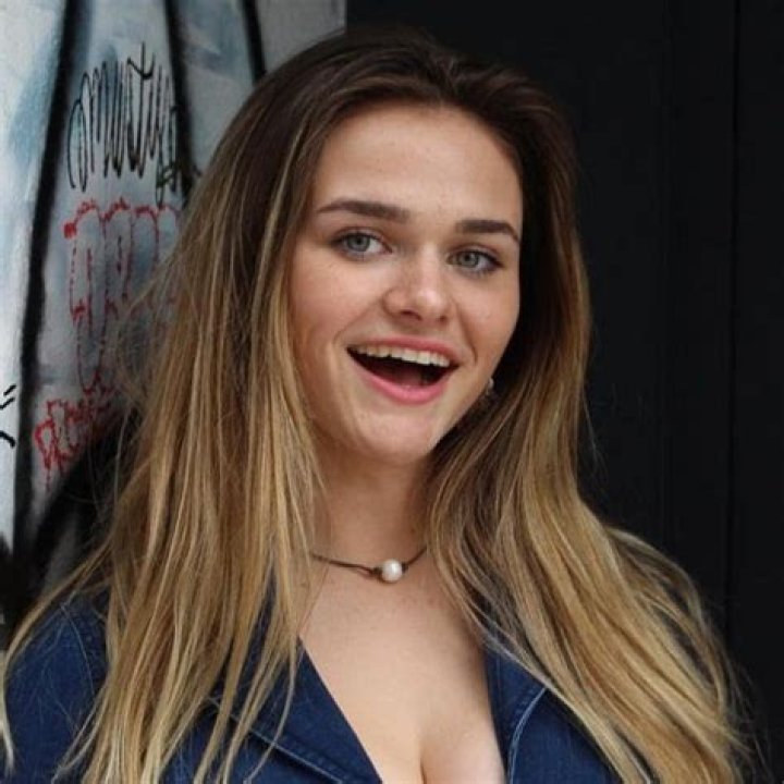 Megnutt02 Wiki, Occupation, Age, Boyfriend, Net Worth & More