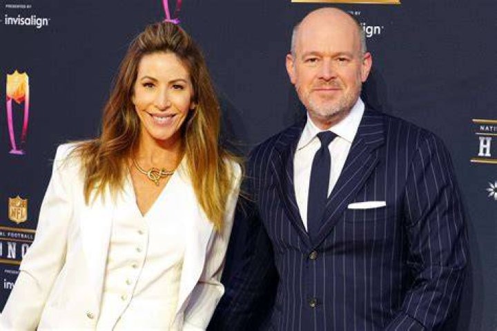 MoxVlog Suzy Shuster Rich Eisen Wife Age, Net Worth, Wiki, Bio, ESPN