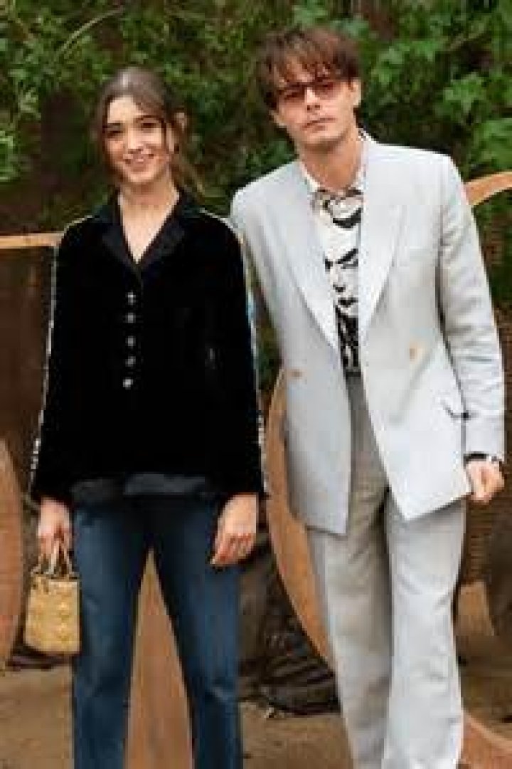Natalia Dyer and Charlie Heaton Held Hands in Paris, so You Know It's