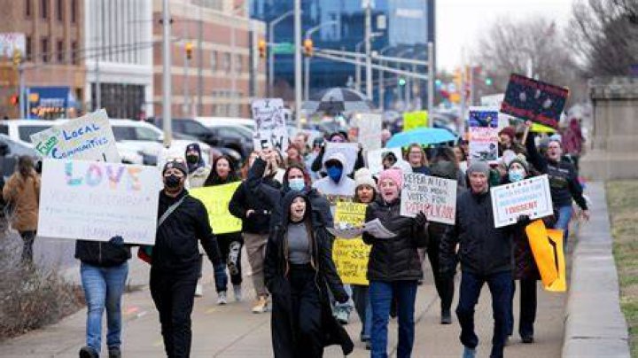 Omaha protests 'Overwhelming majority' of protesters want peace, OPD says