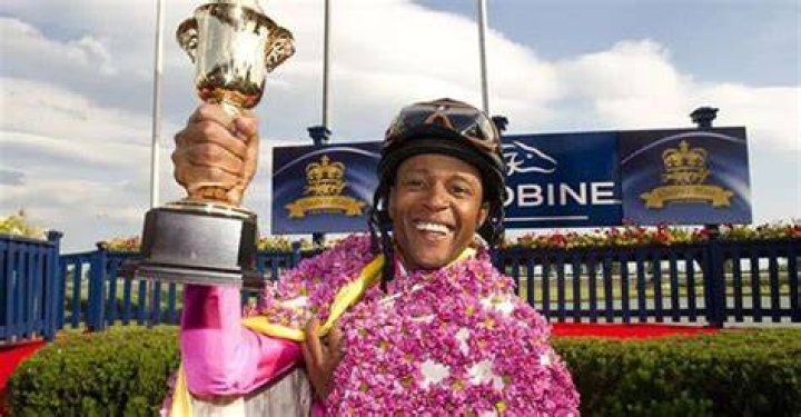 Paramount Prince wins King's Plate in weekend horse racing