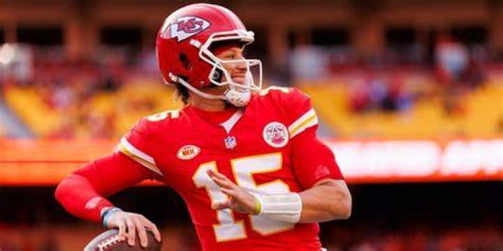 Patrick Mahomes' 6 TD passes vs. Pittsburgh Steelers ties Kansas City