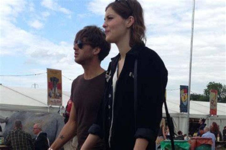 Paulo Nutini is dating model Amber Anderson after meeting on video