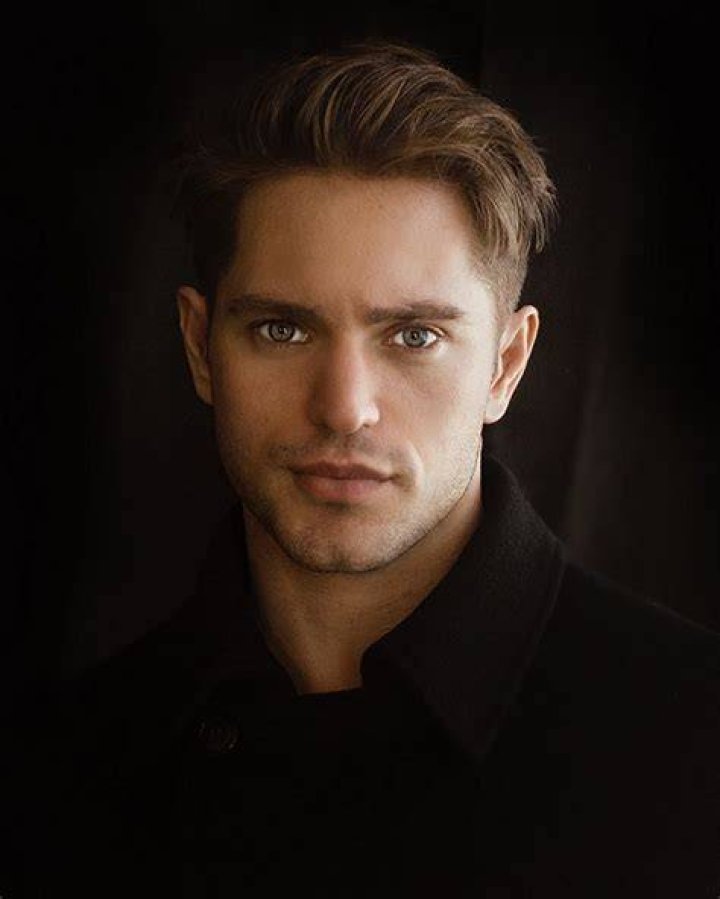Pictures of Louis Hunter