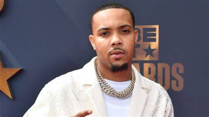 Rapper, G Herbo shows off underwear his girlfriend gave him with her
