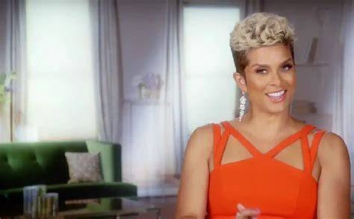 Robyn Dixon bio, age, height, weight, net worth, salary, nationality