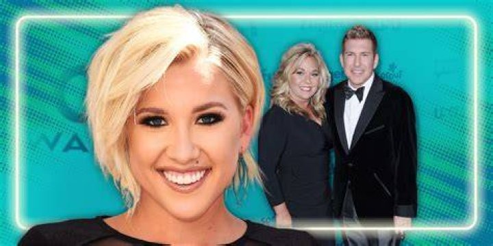 Savannah Chrisley Bravely Posts Photo After Gaining 3040 Pounds