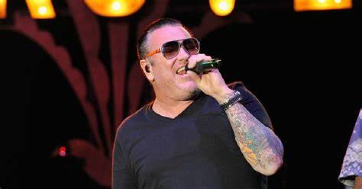 Steve Harwell Cause of Death Smash Mouth Dies Peacefully at Home a day