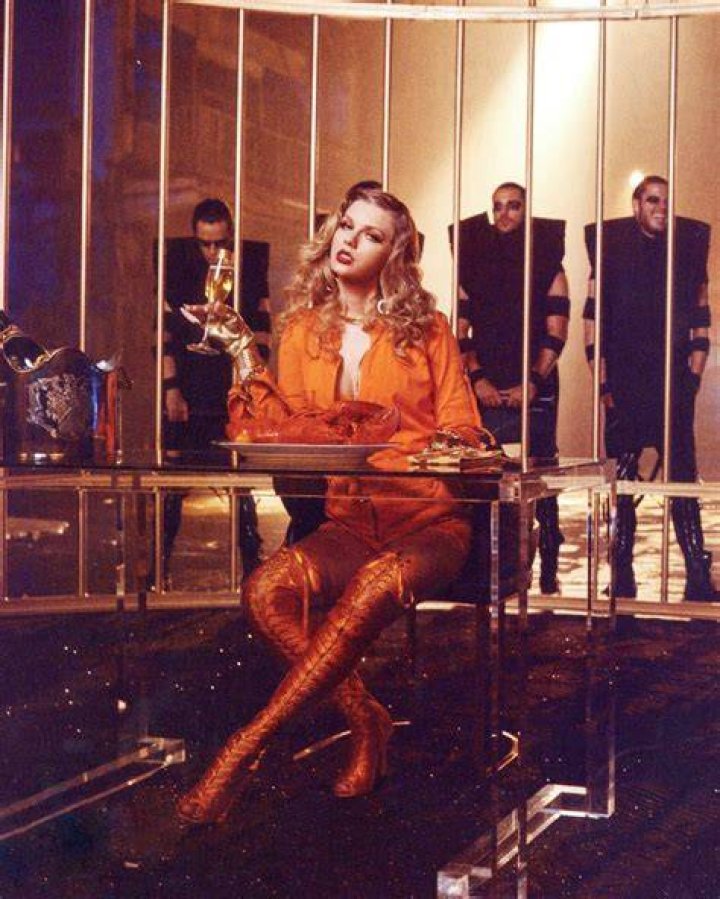 Taylor Swift Look What You Made Me Do LYRICS YouTube