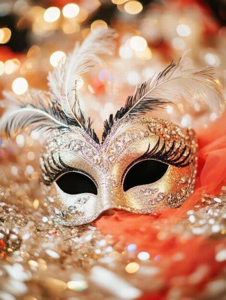 The Masquerade Ball The Glamorous And Gruesome History