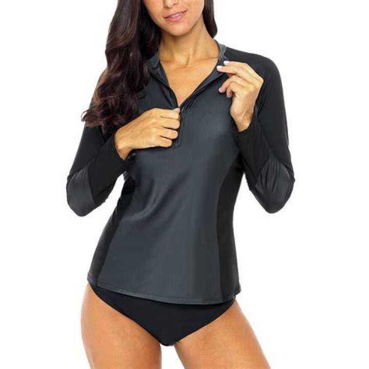 Top 3 Swimsuit Photos Of Aaron Rodgers' Rumored Girlfriend The Spun
