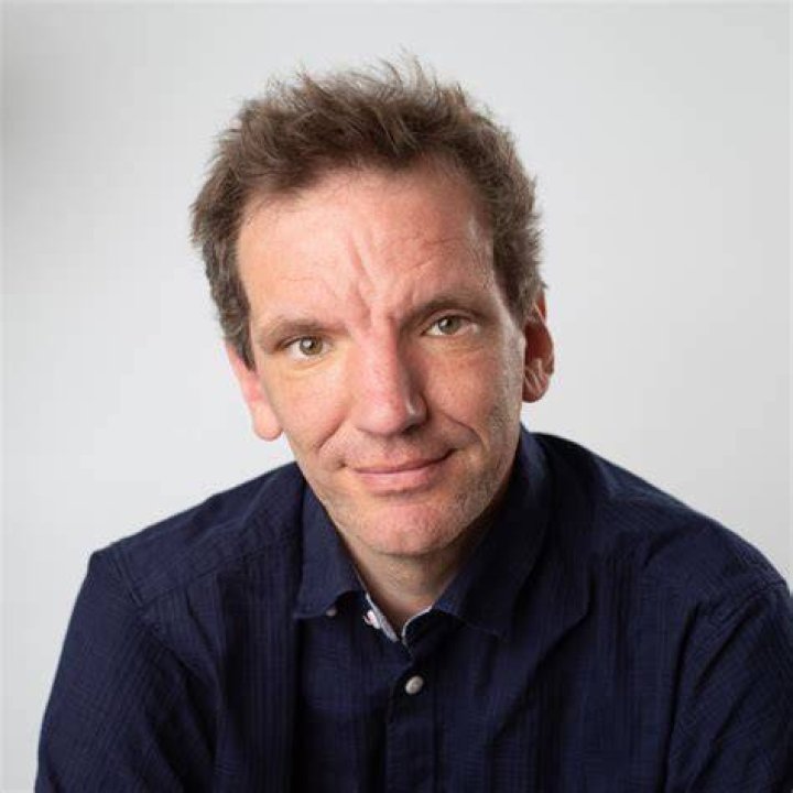 What Happened To Henning Wehn Eyes? Illness And Health Update Explored