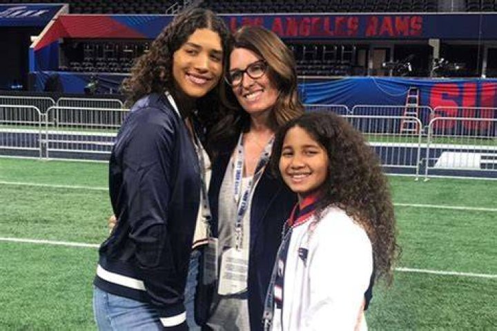 Who are Maya Brady's parents? The US Sun